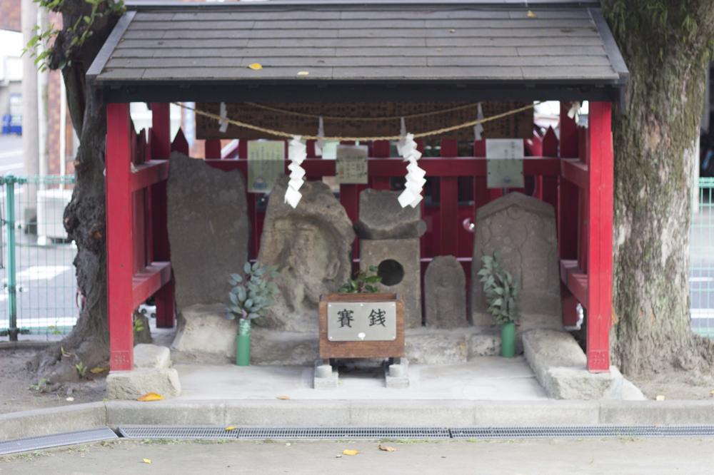 上荒田町の田の神さぁ